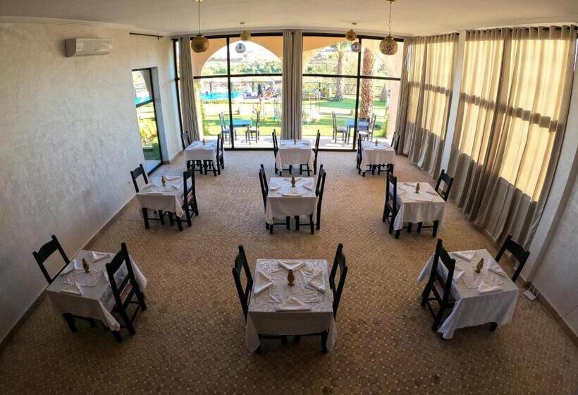 חדר סטנדרט נוף לבריכה, Kasbah Yu Palace