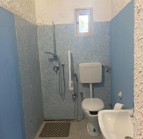 اتاق استاندارد سه تخته با چشم‌انداز استخر, B&b Etico La Casa Di Toti