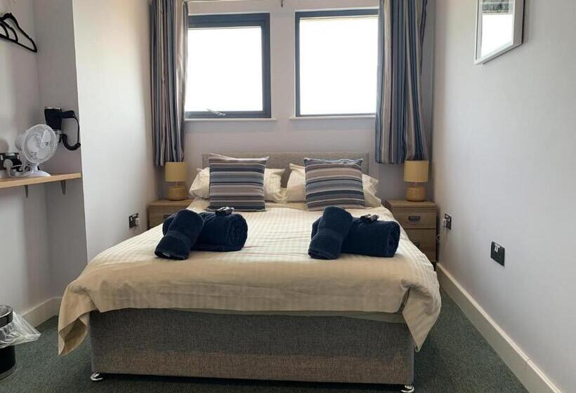 Номер Стандарт Вид на Море, No 1 Ocean Cabins   Saundersfoot Harbour   Saundersfoot