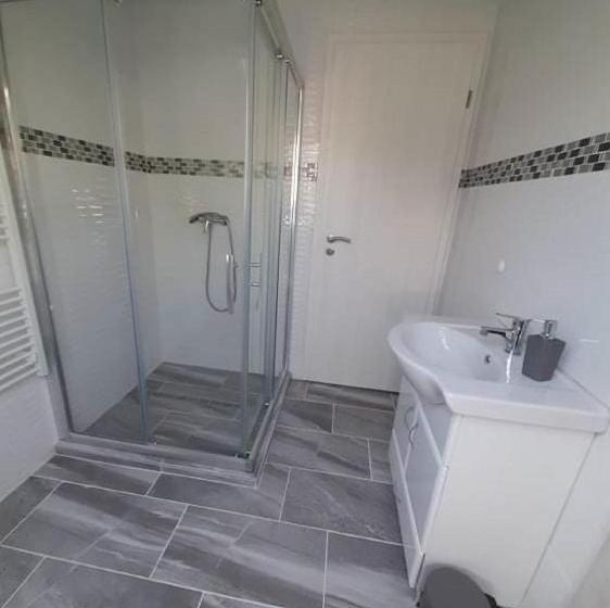 ファミリールーム, Vándor Vendégház