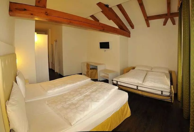 ４ベッドルームクラシックタイプ, Alpen Hotel Eghel