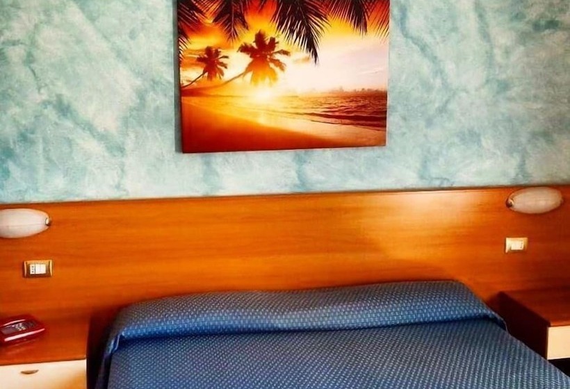 חדר סטנדרט, 2000