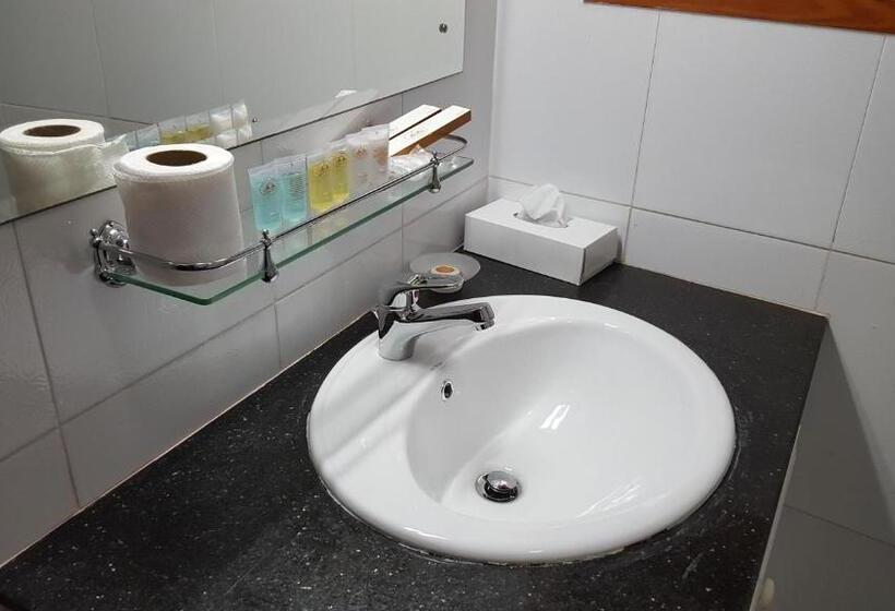 اتاق استاندارد, Al Ayjah Plaza