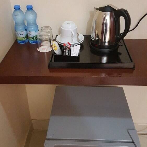 اتاق استاندارد با چشمانداز دریا, Al Ayjah Plaza