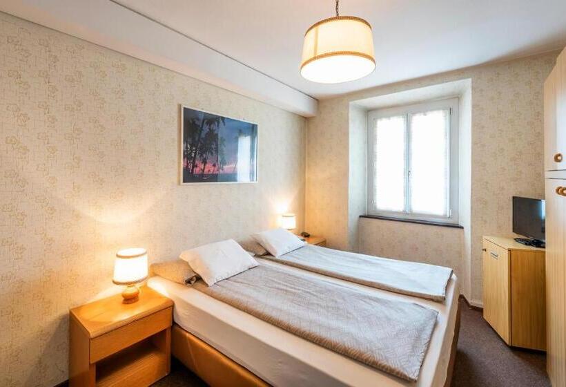 غرفة عائلية, Albergo Ristorante Svizzero