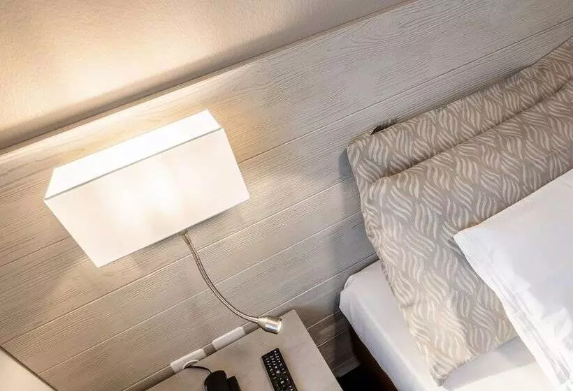 スタンダードシングルルーム, Albergo Ristorante Svizzero