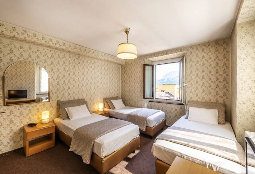 标准三人间, Albergo Ristorante Svizzero