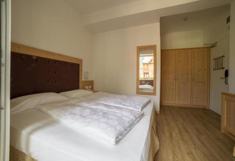 غرفة قياسية, Alpen Hotel Eghel