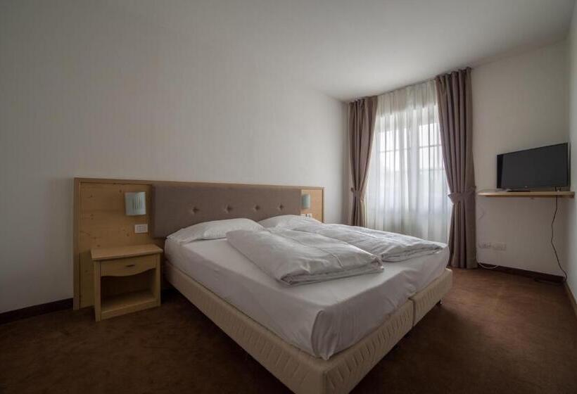 غرفة قياسية, Alpen Hotel Eghel