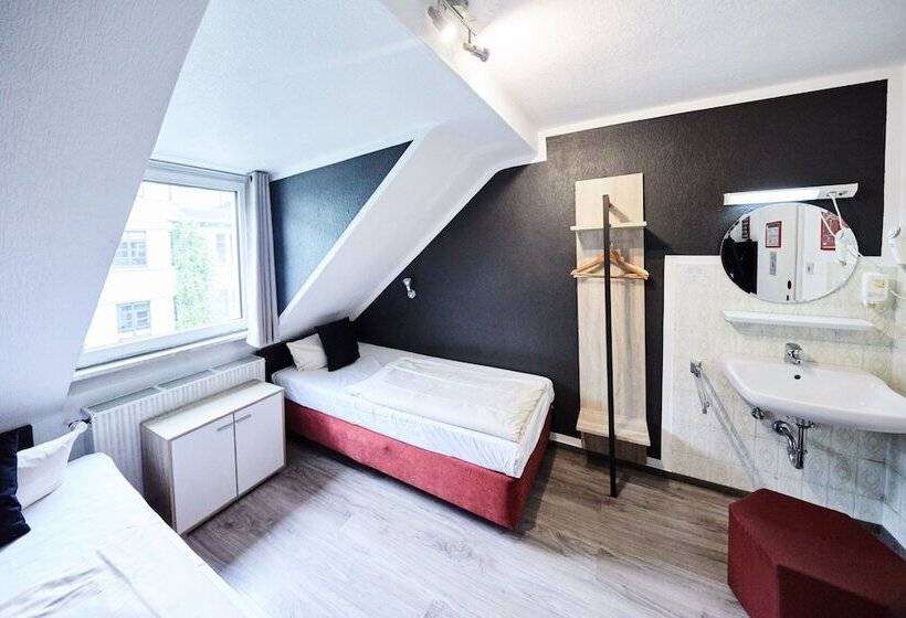 带共用浴室的标准房间, Alt Deutz City Messe Arena Kontaktloser Self Check In