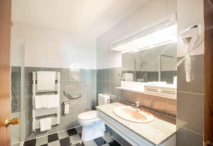 Номер Стандарт Трехместный, Contact Hôtel Limoges Hotel Des Deux Moulins