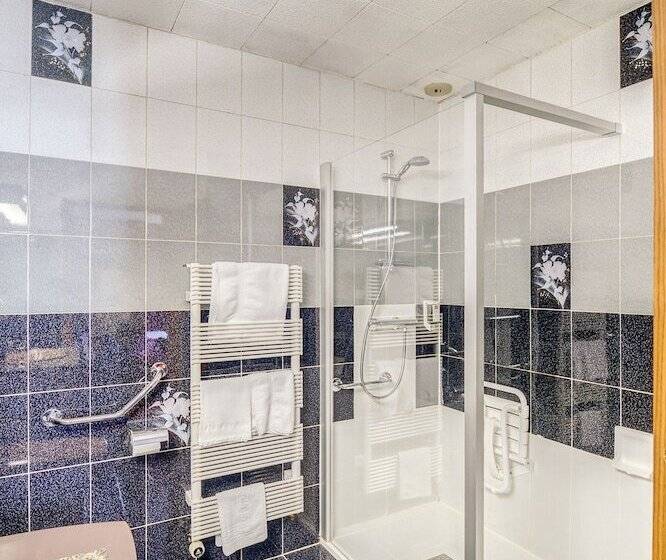 Четырехместный Номер Стандарт, Contact Hôtel Limoges Hotel Des Deux Moulins