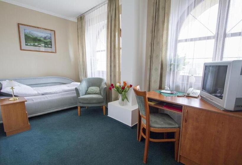 غرفة قياسية فردية, Grand