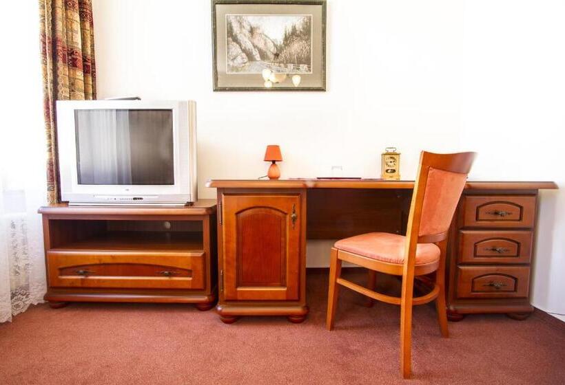 غرفة ديلوكس فردية, Grand