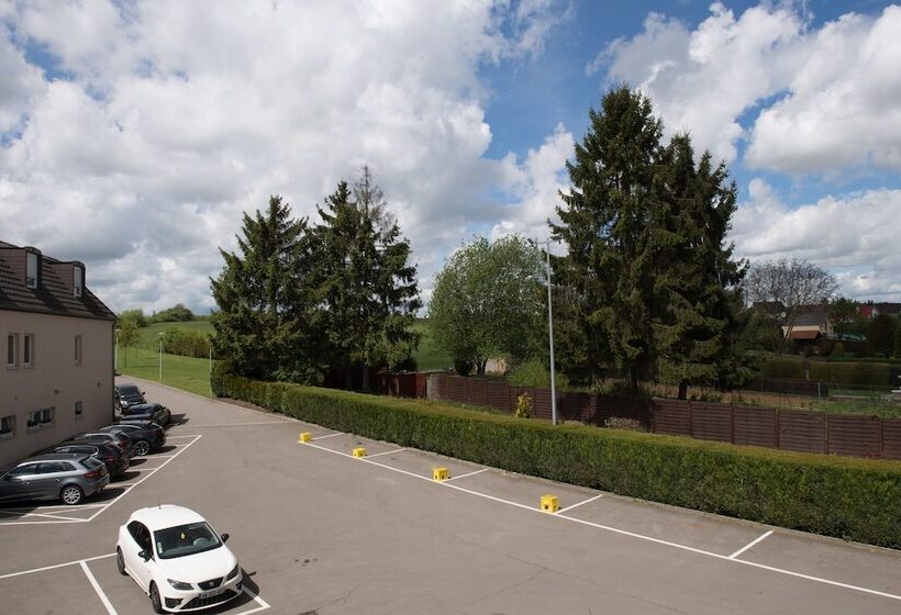 اتاق خانوادگی, Gulliver