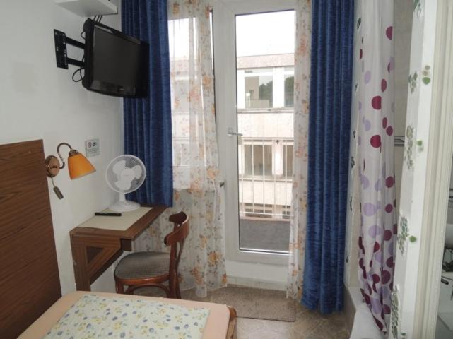 标准单人间共用浴室, Hostel Heinzelmännchen