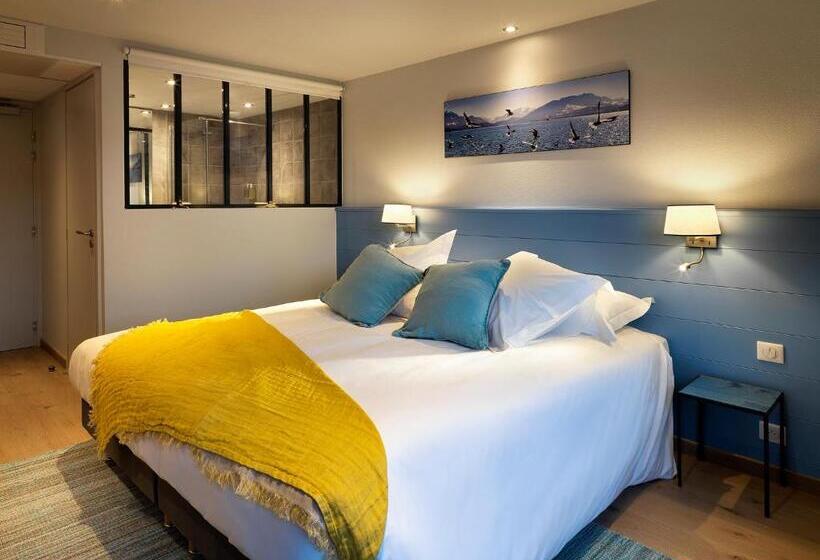 Номер Deluxe Вид на Озеро, Hôtel Beau Site Talloires B Spa