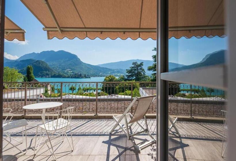 סוויטת ג'וניור נוף לאגם, Hôtel Beau Site Talloires B Spa