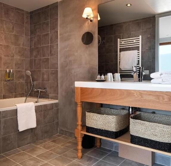 סוויטת ג'וניור נוף לאגם, Hôtel Beau Site Talloires B Spa