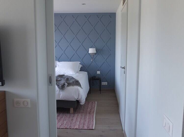 סוויטת ג'וניור נוף לאגם, Hôtel Beau Site Talloires B Spa