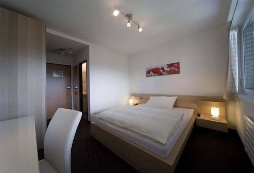 Номер Стандарт, Hôtel Oasis