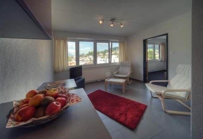 סוויטה, Hôtel Oasis