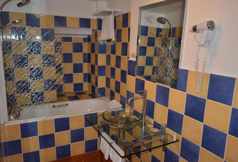 テラス付スタンダードルーム, Hôtel Restaurant Le César