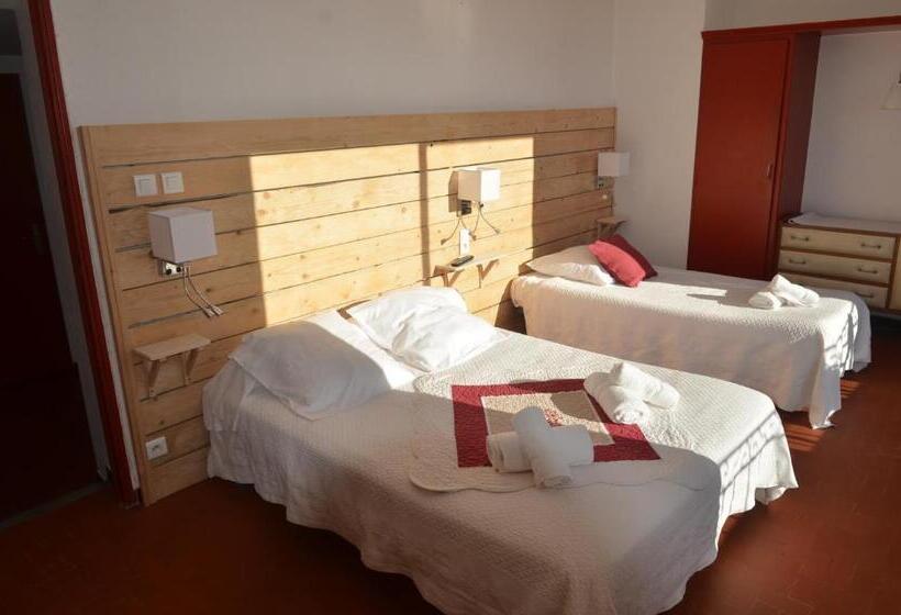 テラス付スタンダードルーム, Hôtel Restaurant Le César