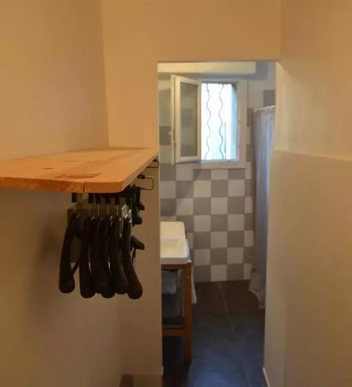 Standard Triple Room, Hôtel Restaurant Le César