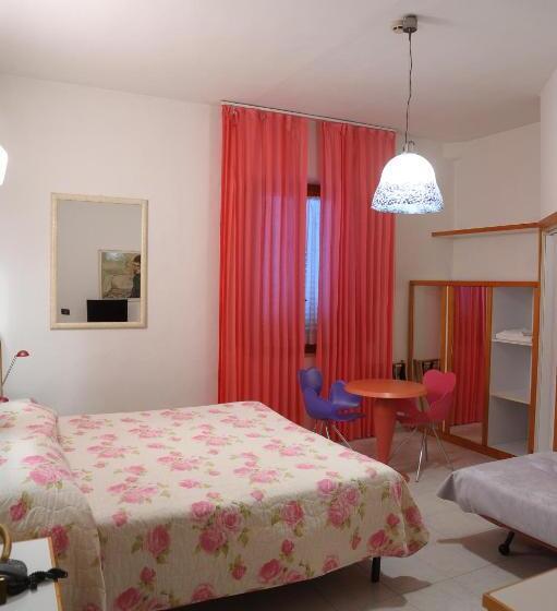 スタンダードトリプルルーム, Il Falchetto