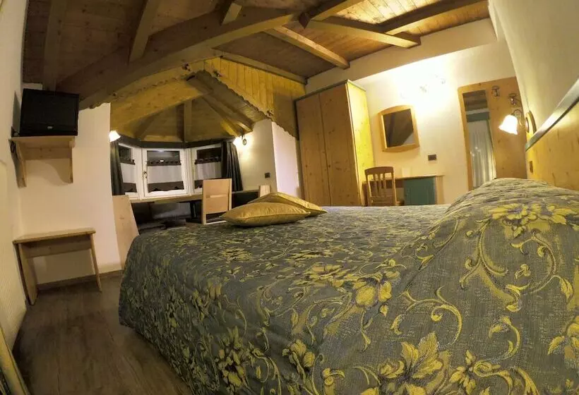 ４ベッドルームクラシックタイプ, La Torretta