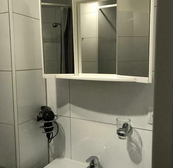 Номер Стандарт, Leezdorfer Hof