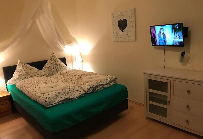 Номер Стандарт, Leezdorfer Hof