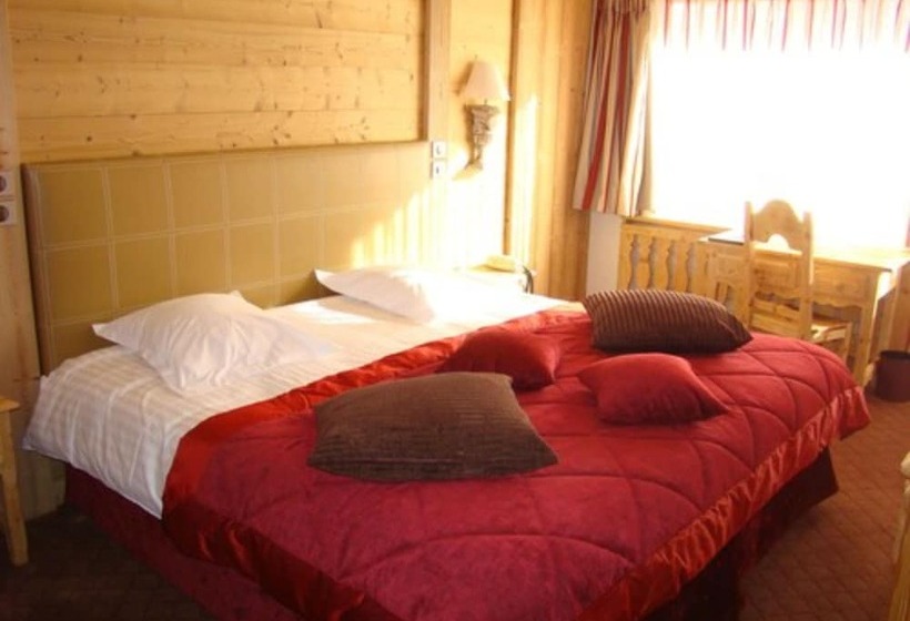 Номер Стандарт с Балконом, Les Ducs De Savoie