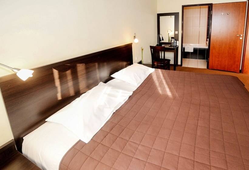 スタンダードスタジオ, Liburnia