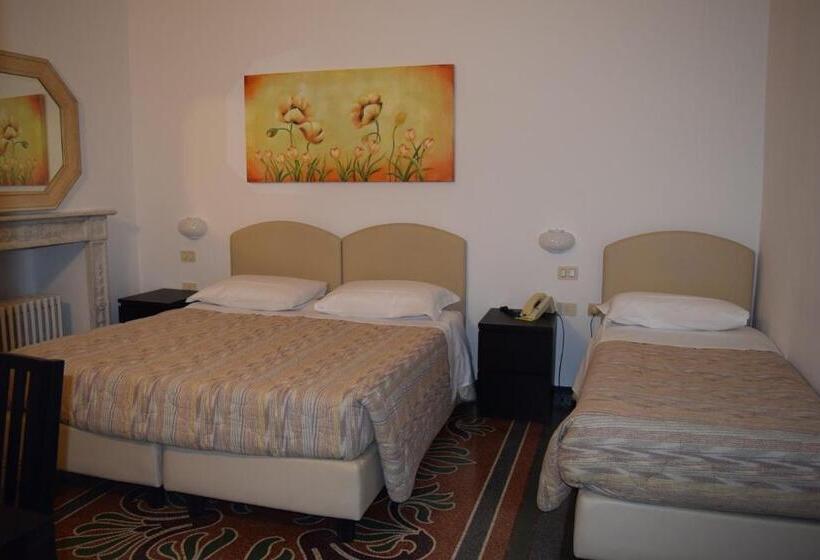 标准三人间, Lido