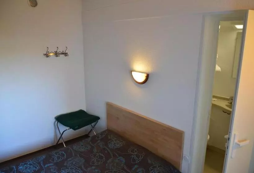 ファミリールーム, Macon La Salle
