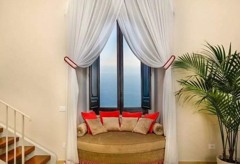 海の見えるエクゼクティブスイート, Monastero Santa Rosa Hotel & Spa