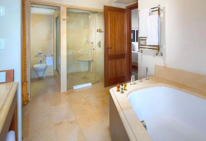 プレミアムスイート, Monastero Santa Rosa Hotel & Spa