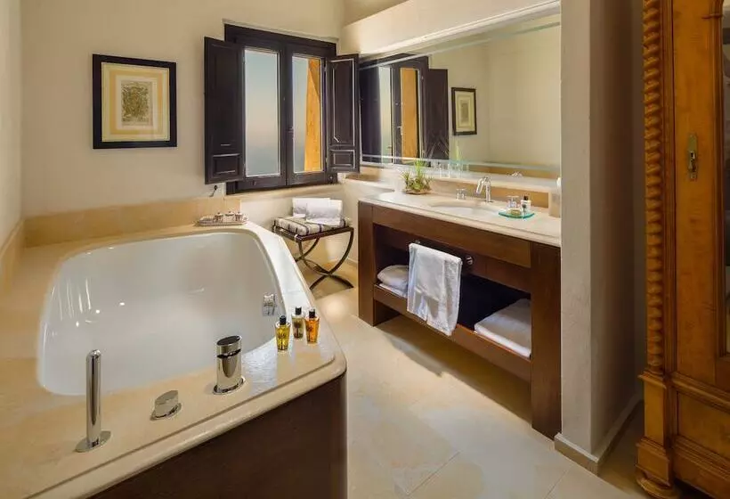 プレミアムスイート, Monastero Santa Rosa Hotel & Spa