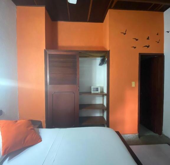 اتاق استاندارد سه نفره, Nueva Granada