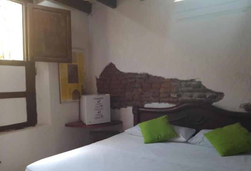 اتاق استاندارد چهار تخته, Nueva Granada