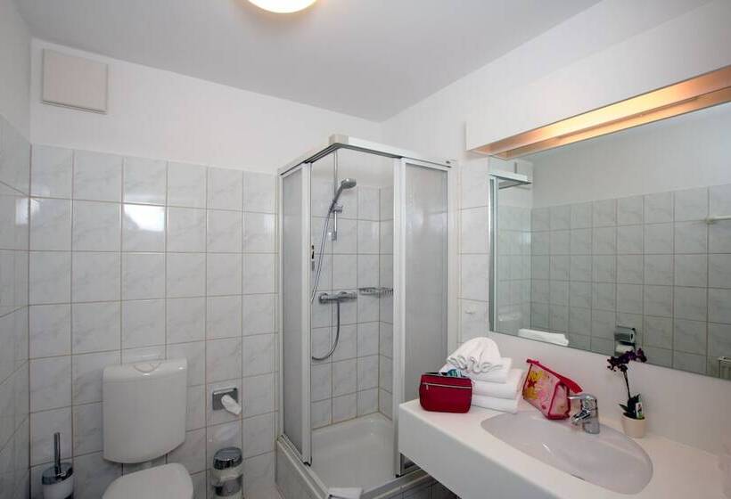 스위트, Park Hotel Sellin