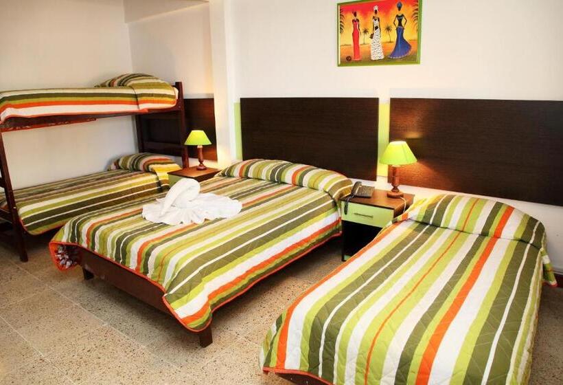 اتاق خانوادگی, Puerto Ballesta