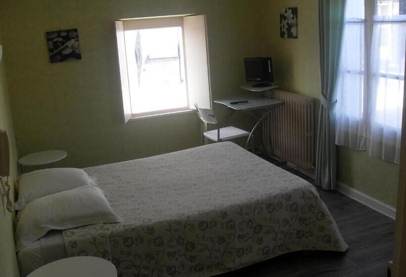 스탠다드 룸, Restaurant Bocher