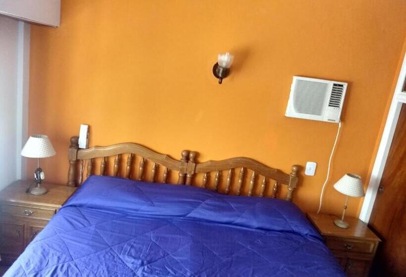 高级大房间, Sahara