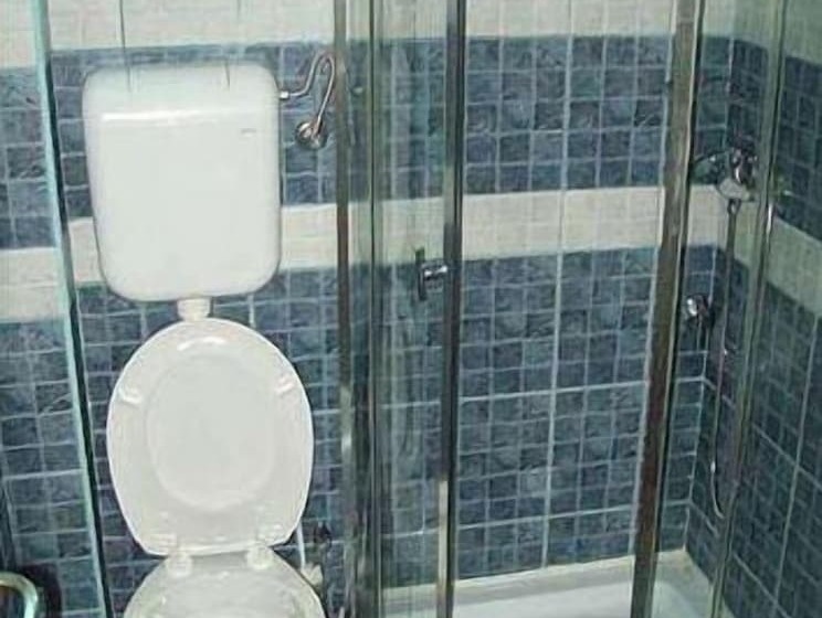 اتاق استاندارد, San