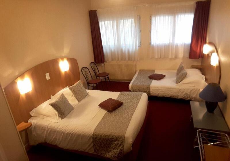 スタンダードトリプルルーム, Logis   Hôtel Et Restaurant Le Sof