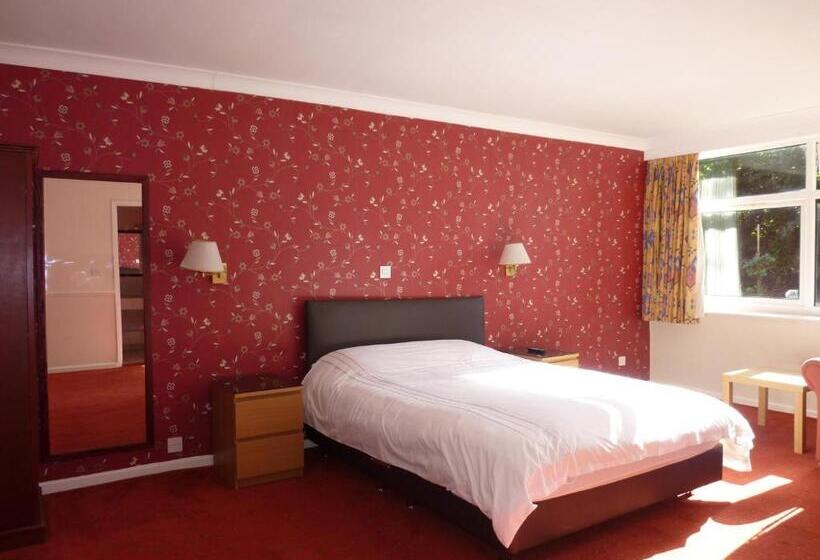 غرفة قياسية, The Highfield