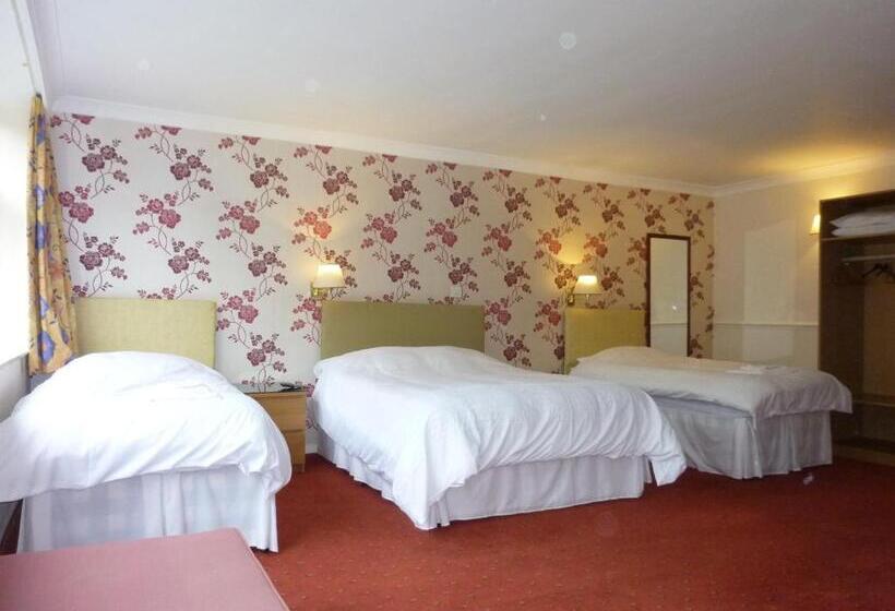 غرفة عائلية, The Highfield